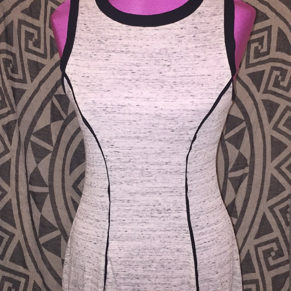 Short sleeve dress